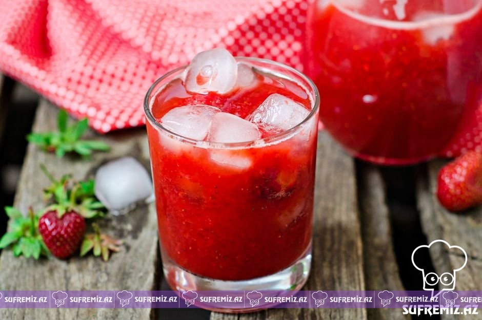 Çiyələkli limonad