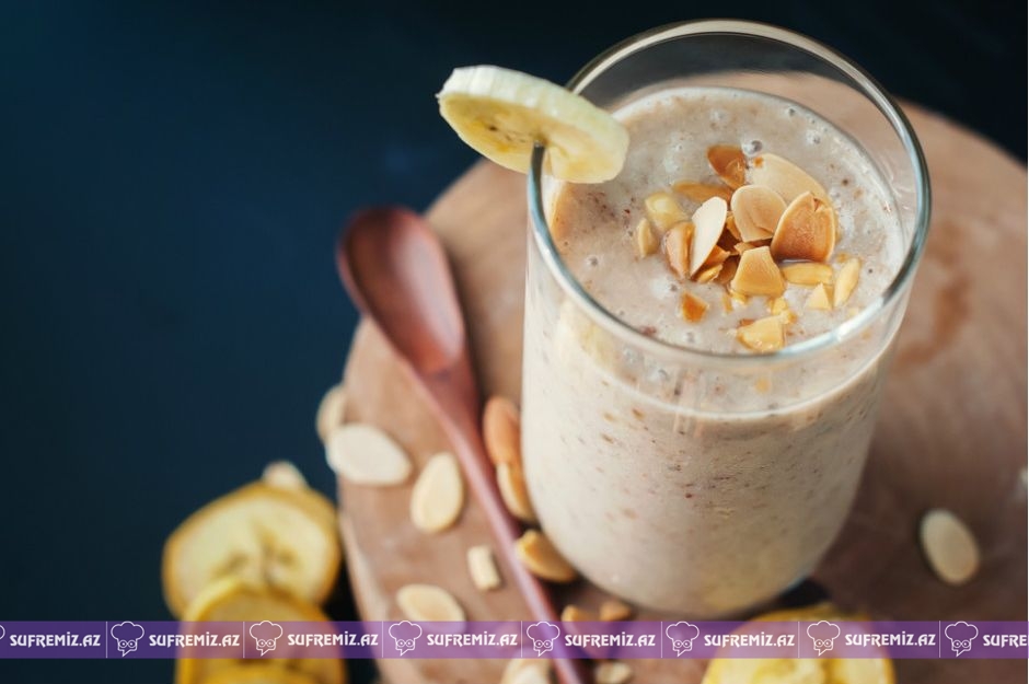 Bananlı, badamlı smoothie