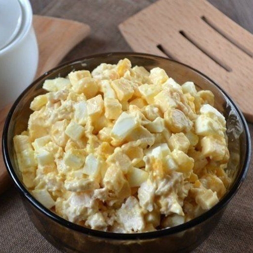 Asan hazırlanan proteinli salat